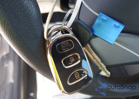 2016 Hyundai Elantra Se from USA, damaged, VIN 5NPDH4AE0GH686307